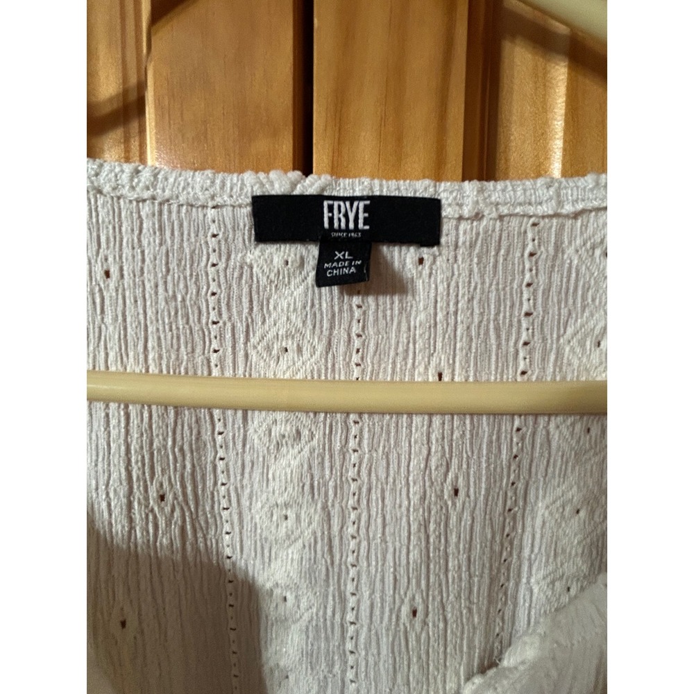 FRYE Textured Eyelet Blouse Salt Breeze V Neck Cottagecore Boho Peasant XL - Picture 4 of 7
